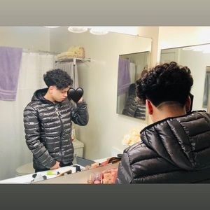 Meet your Posher, Diego